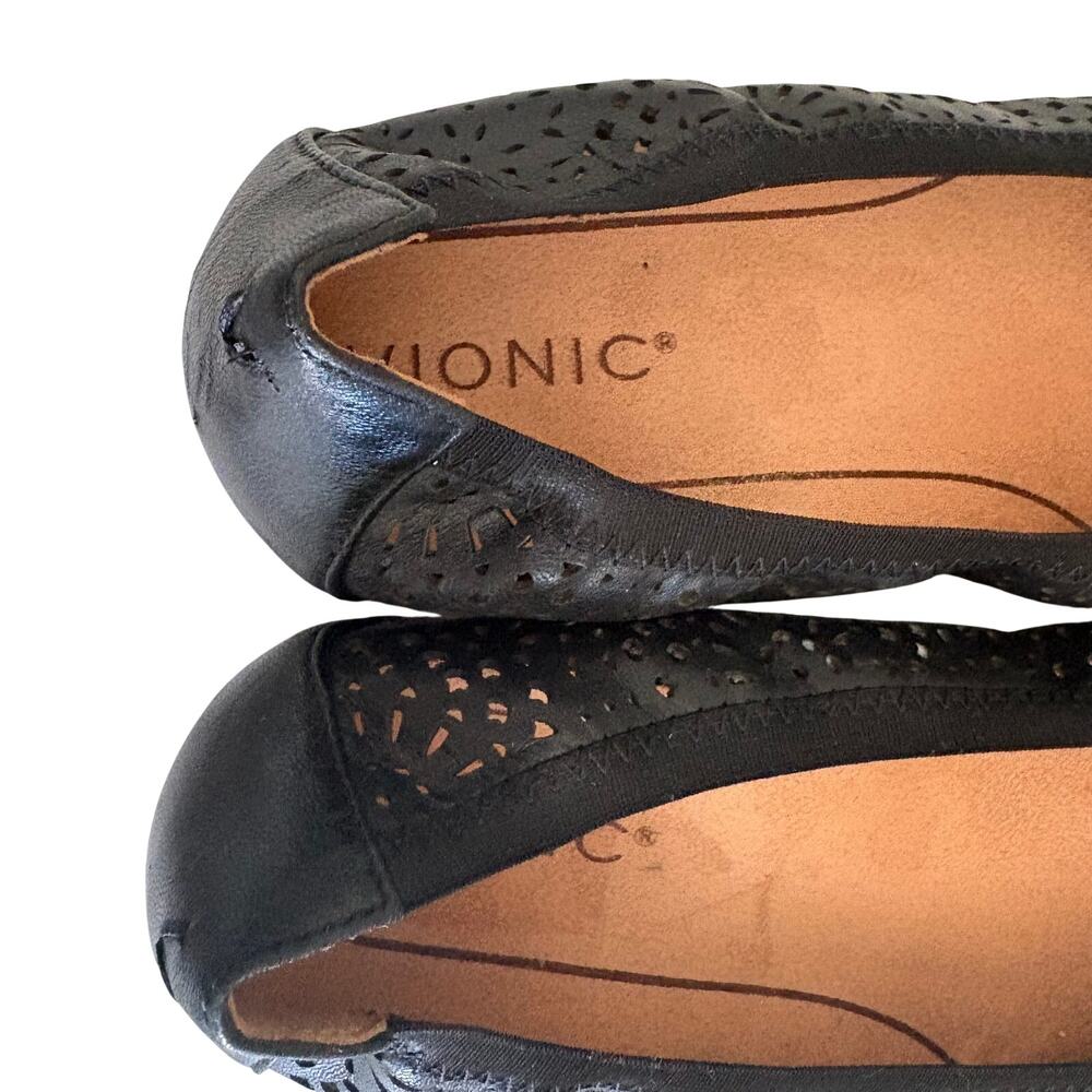 VIONIC Robyn Black Leather Laser Cut Ballet Flats Slip On Orthotic Feminine 8W - Picture 9 of 12